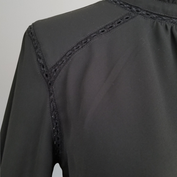 ❤️❤️FREE❤️❤️with any purchaseLoft Blouse - Picture 3 of 10